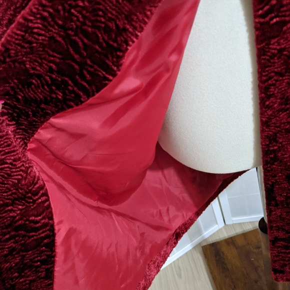 SOLD Vintage Coat Italian Red Velvet FIRM PRICE - Picture 9 of 9